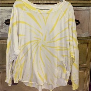 GAP Tie-Dye yellow crew neck pullover